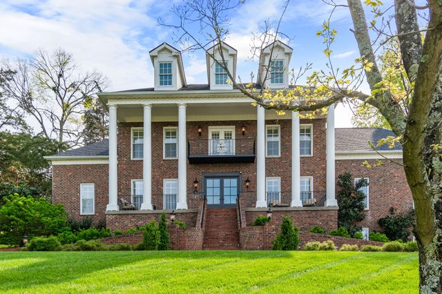 524 Dekemont Ln, Brentwood, TN 37027