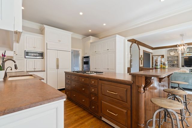 524 Dekemont Ln, Brentwood, TN 37027