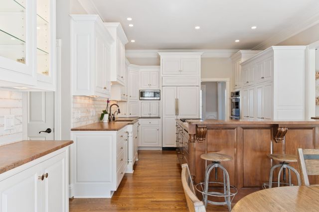 524 Dekemont Ln, Brentwood, TN 37027