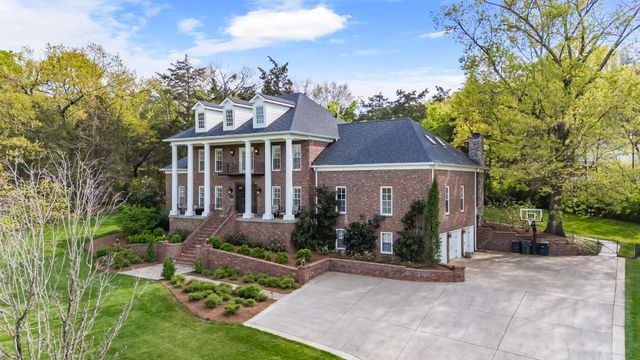 524 Dekemont Ln, Brentwood, TN 37027