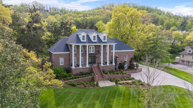 524 Dekemont Ln, Brentwood, TN 37027