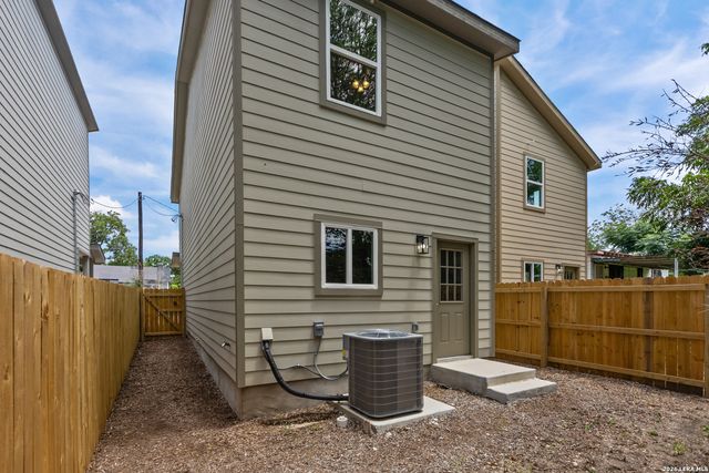 1216 Aransas Ave, San Antonio, TX 78210