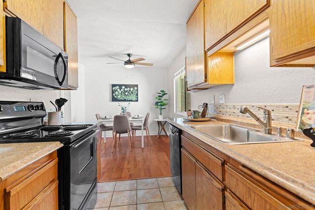 12722 Lakeshore Drive B, Lakeside, CA 92040