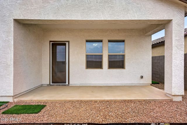 2097 E GRAZING MEADOW Lane, San Tan Valley, AZ 85140