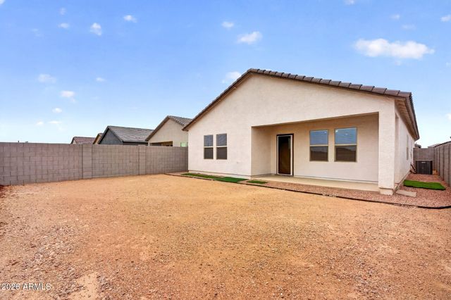 2097 E GRAZING MEADOW Lane, San Tan Valley, AZ 85140