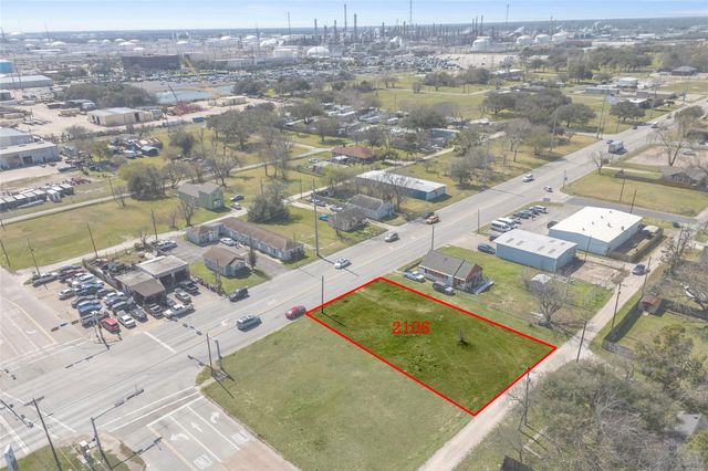 2106 Texas Avenue, Texas City, TX 77590