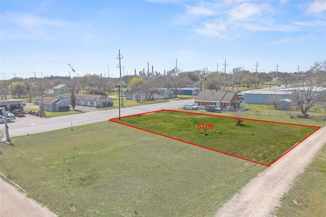 2106 Texas Avenue, Texas City, TX 77590