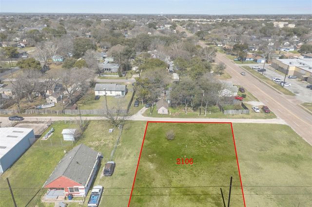 2106 Texas Avenue, Texas City, TX 77590