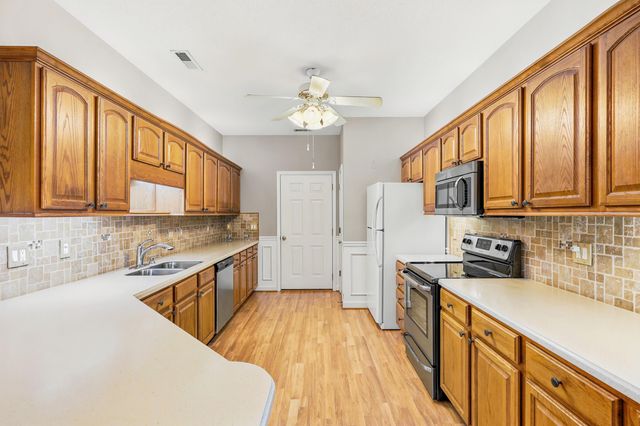120 Ashworth Dr., Little River, SC 29566