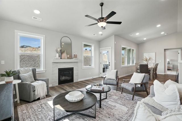 1724 S Moen St, Spokane Valley, WA 99016