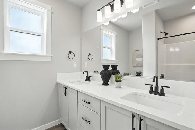 1724 S Moen St, Spokane Valley, WA 99016