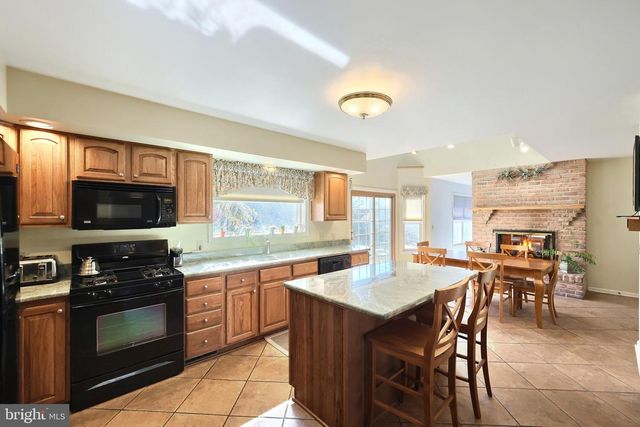 1814 DOWNING ST, York, PA 17408