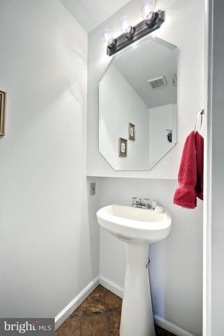 1814 DOWNING ST, York, PA 17408