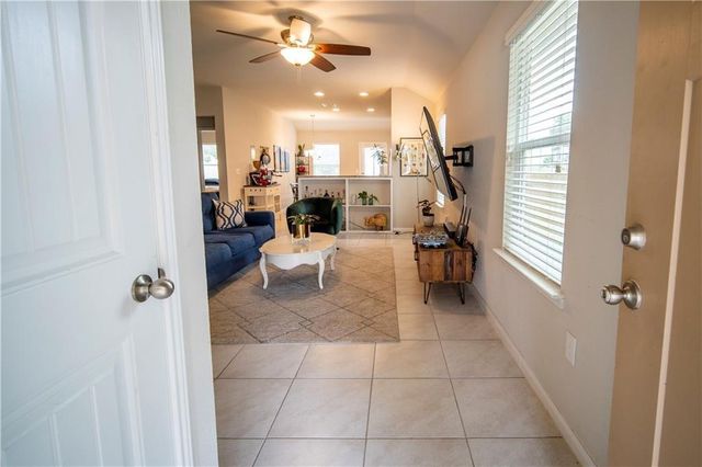 10406 Hatton LN, Austin, TX 78754