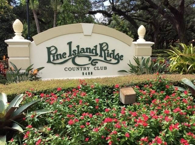 9431 Live Oak Pl 408, Davie, FL 33324