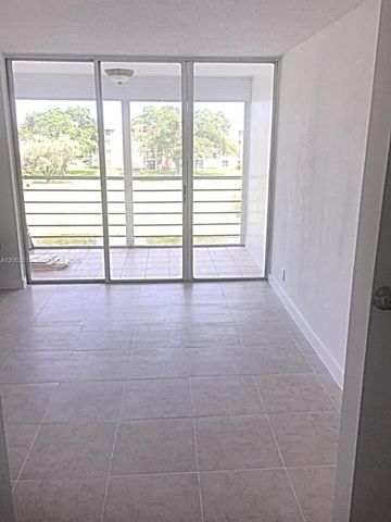 9431 Live Oak Pl 408, Davie, FL 33324