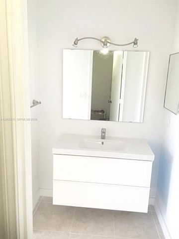 9431 Live Oak Pl 408, Davie, FL 33324