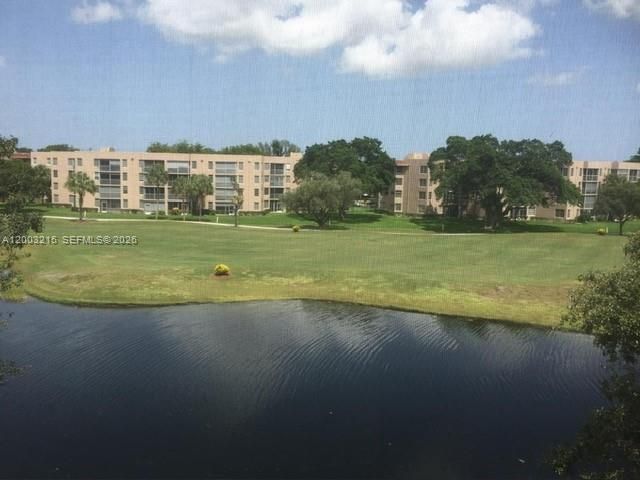 9431 Live Oak Pl 408, Davie, FL 33324