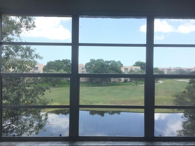 9431 Live Oak Pl 408, Davie, FL 33324