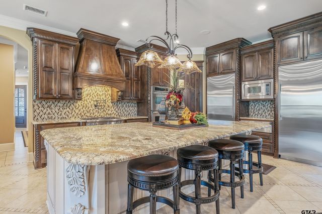 17521 Biltmore Circle, Tyler, TX 75703