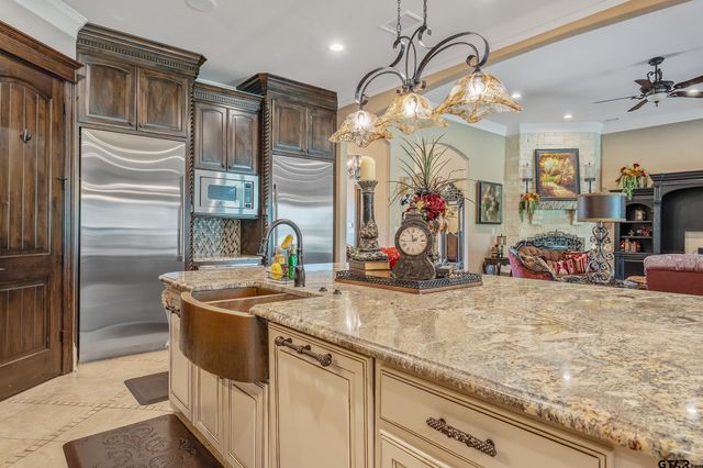 17521 Biltmore Circle, Tyler, TX 75703