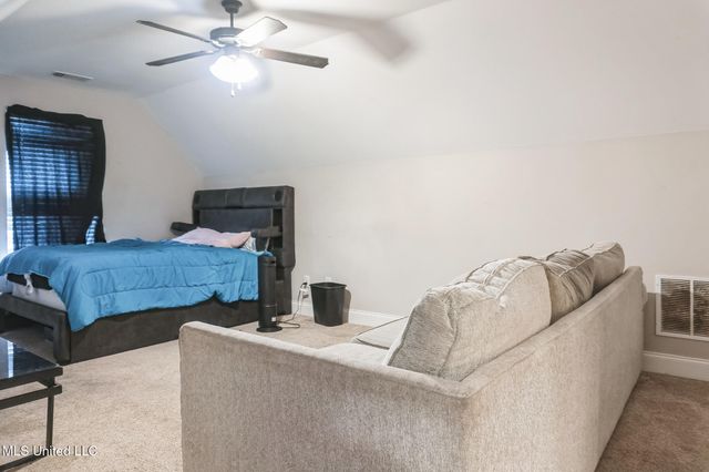 302 Eagle View Drive, Senatobia, MS 38668