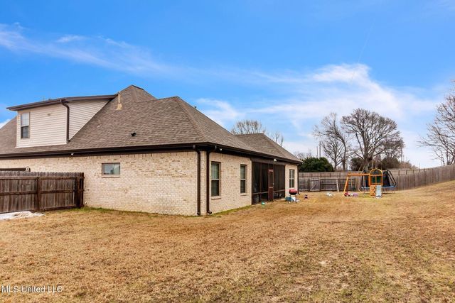 302 Eagle View Drive, Senatobia, MS 38668
