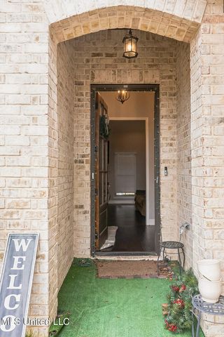 302 Eagle View Drive, Senatobia, MS 38668