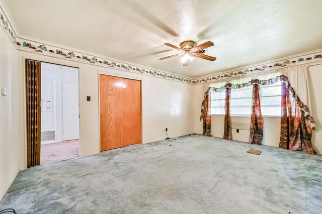 1904 Amy Drive, Baytown, TX 77520