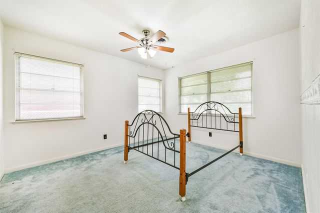 1904 Amy Drive, Baytown, TX 77520
