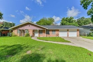 1904 Amy Drive, Baytown, TX 77520