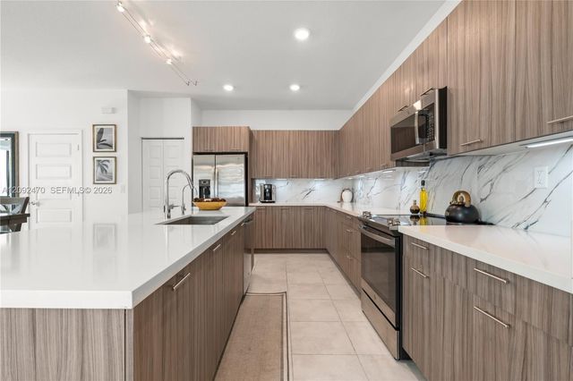4809 NW 83rd Parkway, Doral, FL 33166