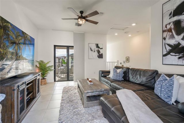 4809 NW 83rd Parkway, Doral, FL 33166