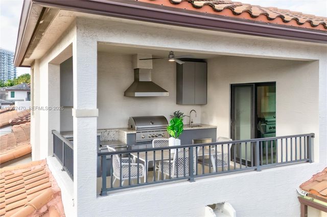 4809 NW 83rd Parkway, Doral, FL 33166