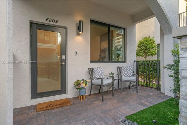 4809 NW 83rd Parkway, Doral, FL 33166