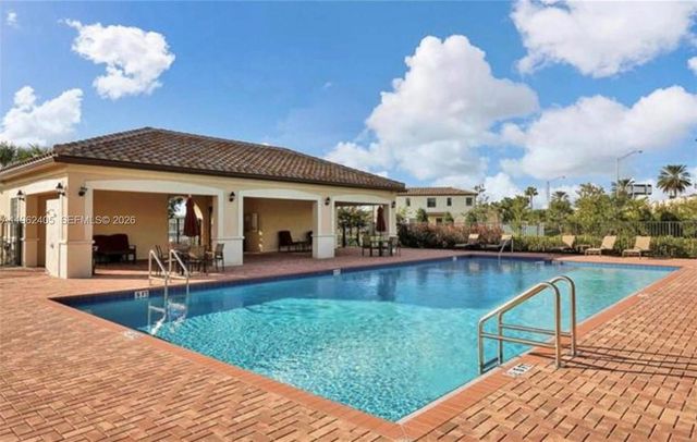 5016 NW 48th Ln, Tamarac, FL 33319