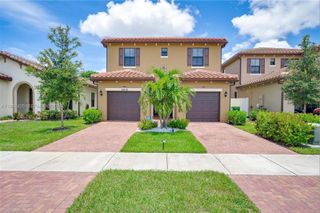 5016 NW 48th Ln, Tamarac, FL 33319