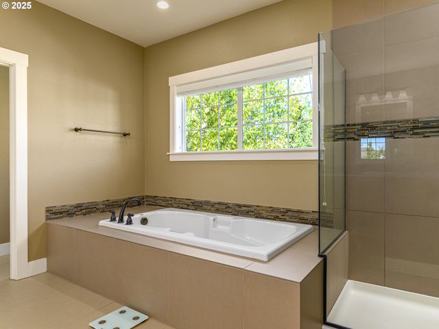 11877 Sw DUBLIN St, Wilsonville, OR 97070