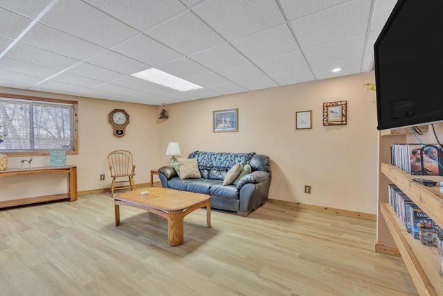 3130 County Road G, Oxford, WI 53952