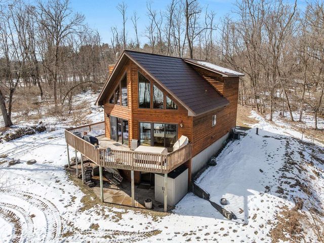 3130 County Road G, Oxford, WI 53952