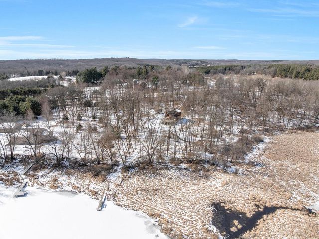 3130 County Road G, Oxford, WI 53952