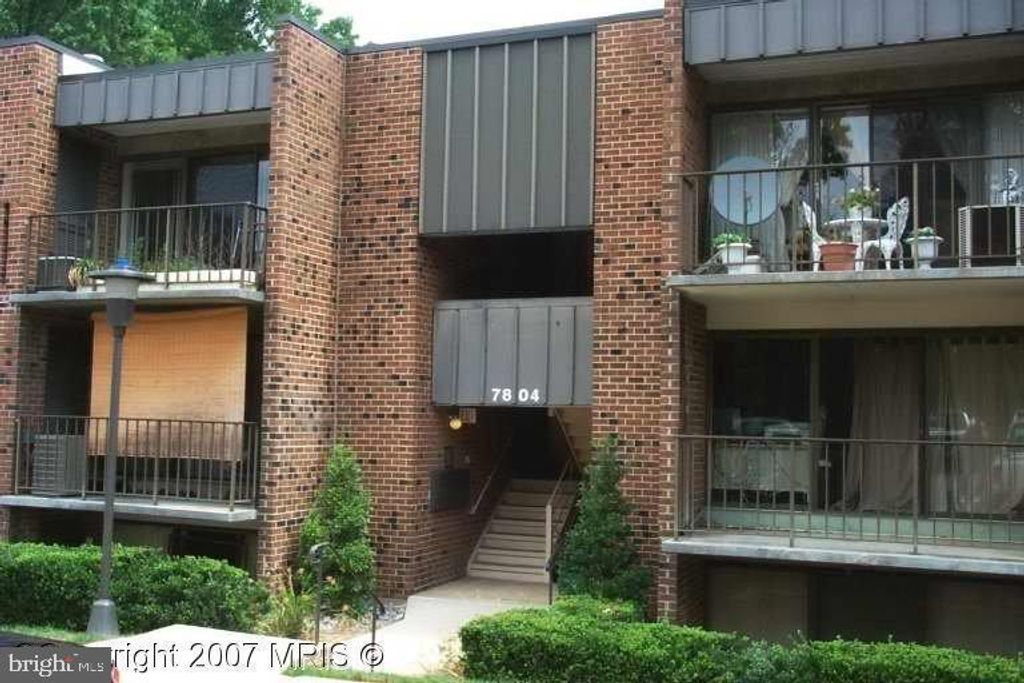 7804 INVERTON RD #201, Annandale, VA 22003