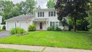 19 Brook Street, Farmingdale, NJ 07727