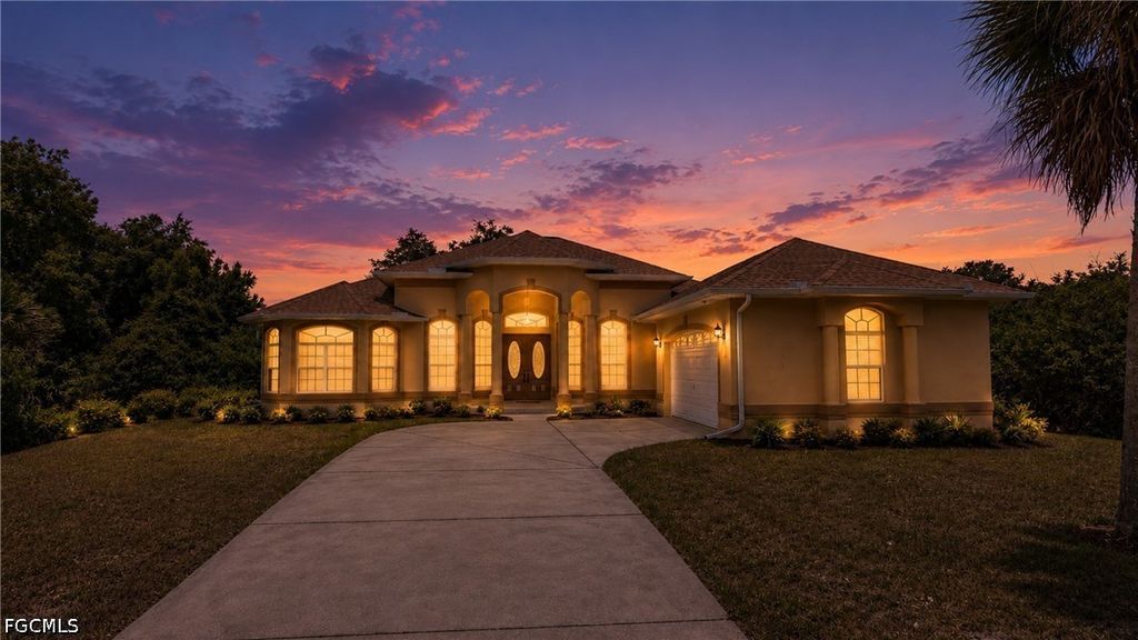 400 Clayton AVE, Lehigh Acres, FL 33972