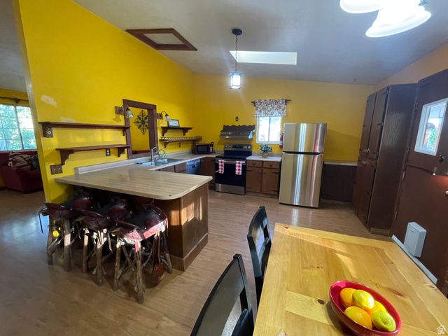 9905 N MEADOW DR, Cedar Hills, UT 84062