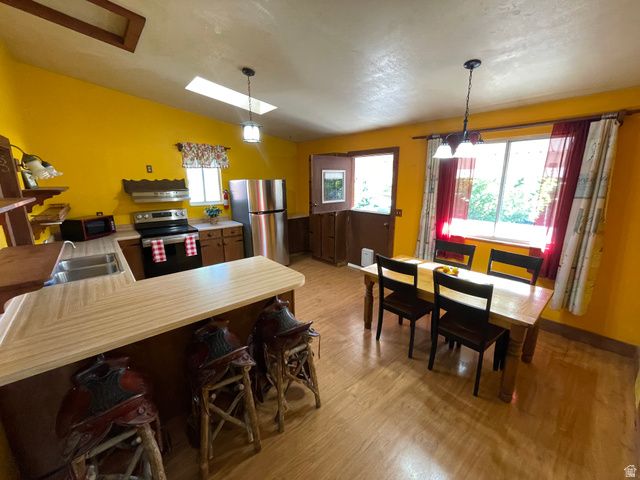 9905 N MEADOW DR, Cedar Hills, UT 84062