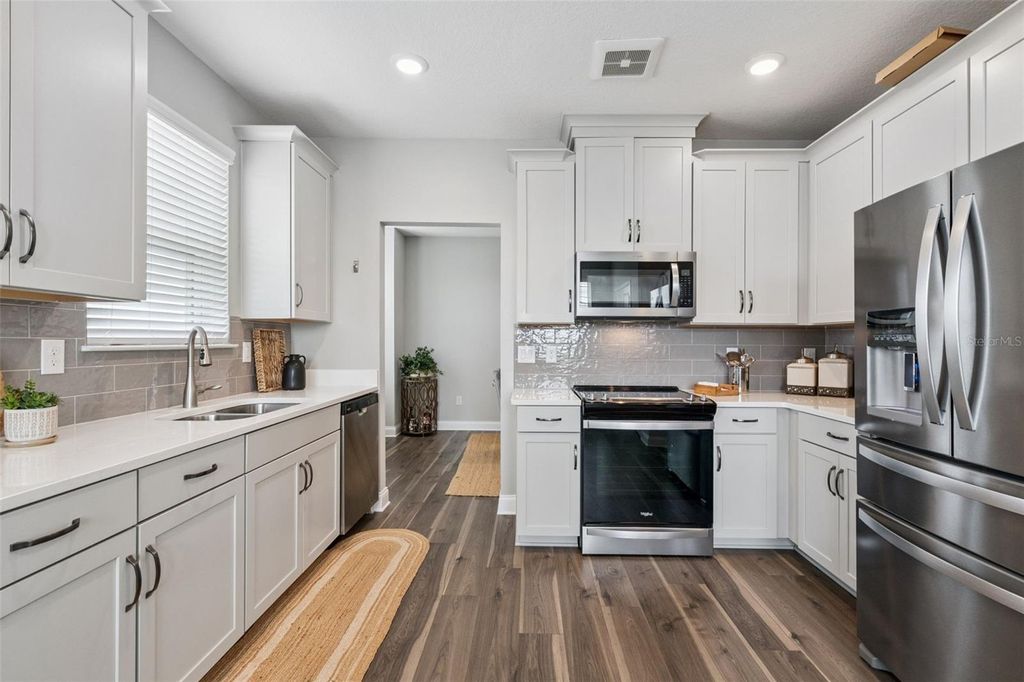 Image 13 of property listing at 7521 LAUREATE BOULEVARD 5306, Orlando, FL 32827