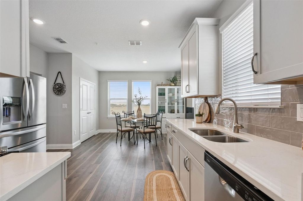 Image 15 of property listing at 7521 LAUREATE BOULEVARD 5306, Orlando, FL 32827