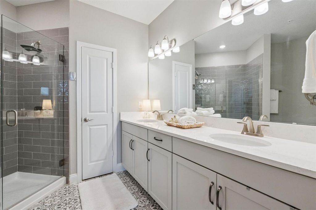 Image 21 of property listing at 7521 LAUREATE BOULEVARD 5306, Orlando, FL 32827