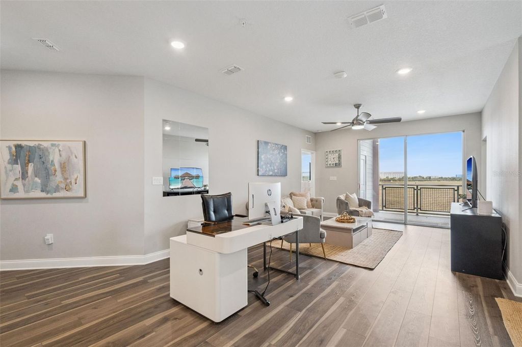 Image 6 of property listing at 7521 LAUREATE BOULEVARD 5306, Orlando, FL 32827